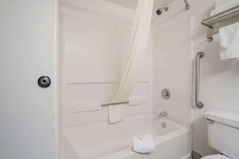 Quality Inn Jacksonville near Camp Lejeune image