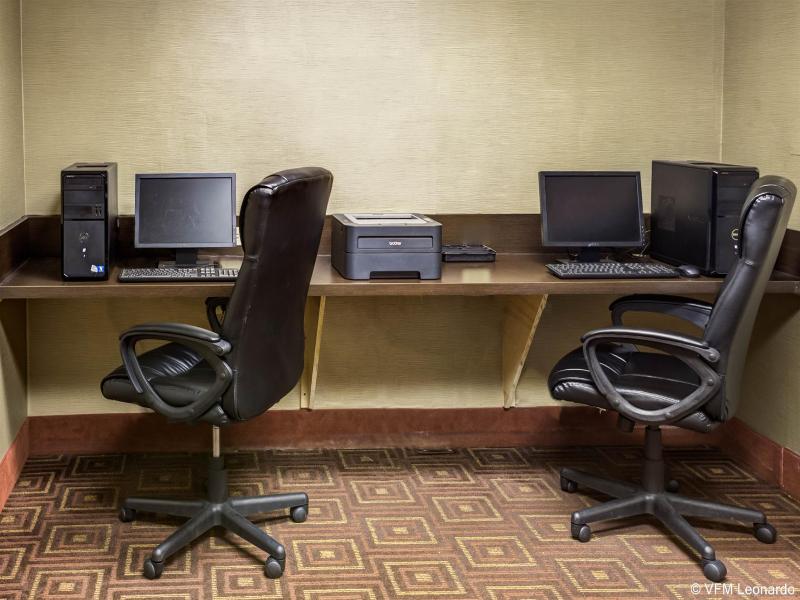 Charlotte Suites by IHG image
