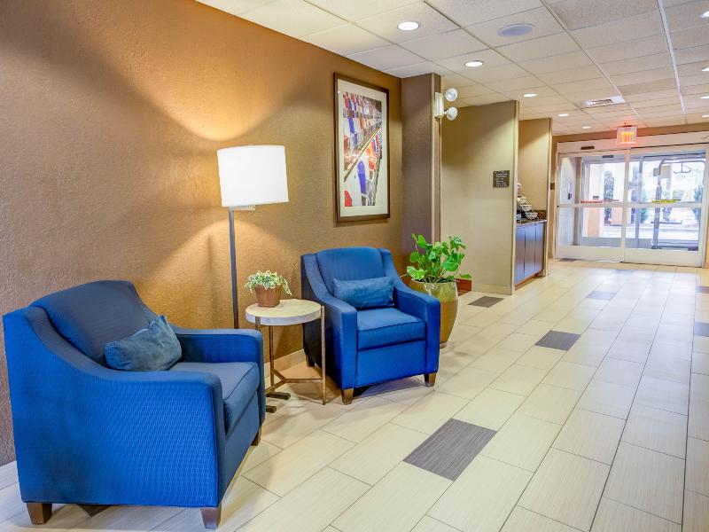 Charlotte Suites by IHG image
