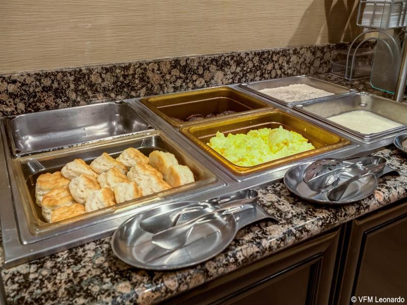 Charlotte Suites by IHG image