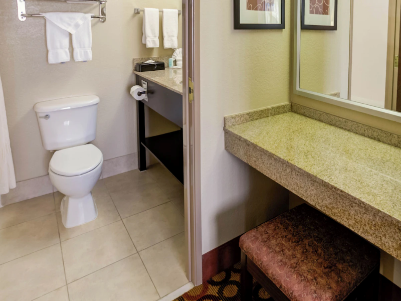 Charlotte Suites by IHG image