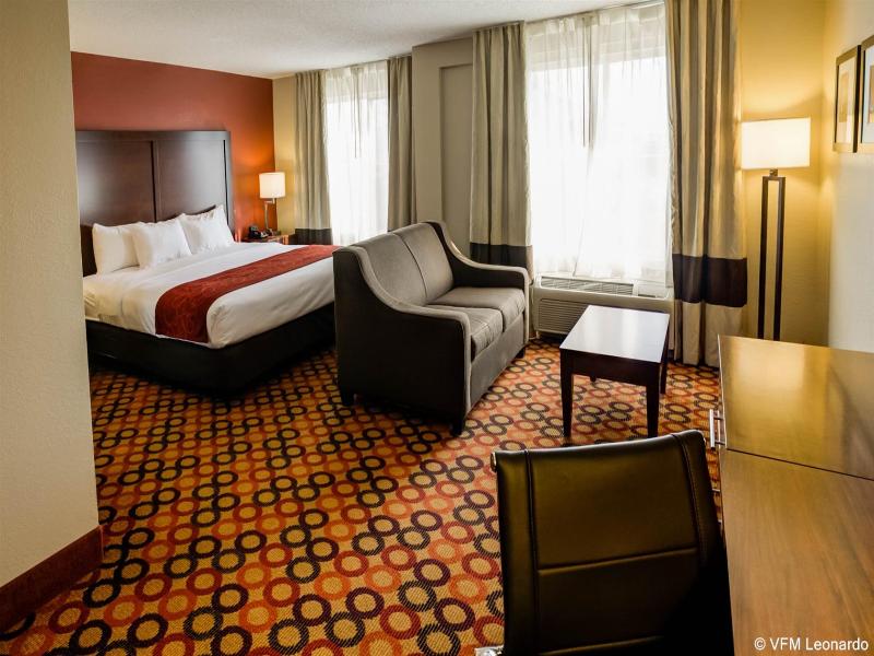 Charlotte Suites by IHG image