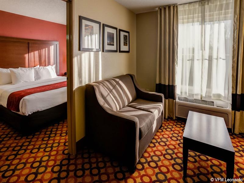 Charlotte Suites by IHG image