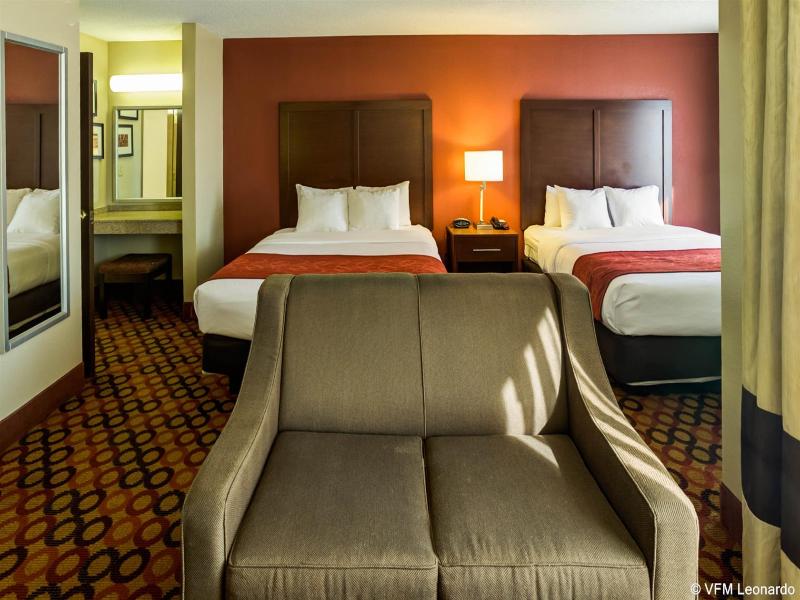 Charlotte Suites by IHG image