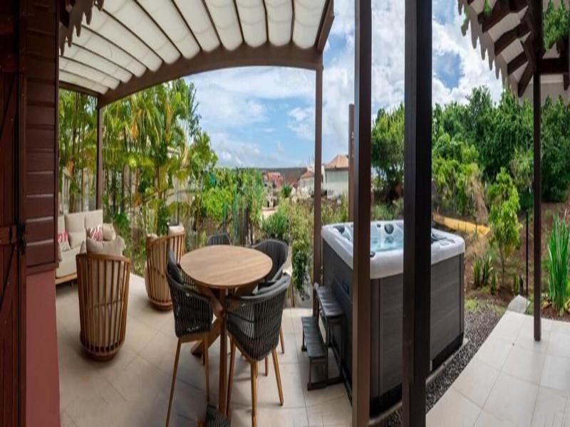 La Suite Villa image