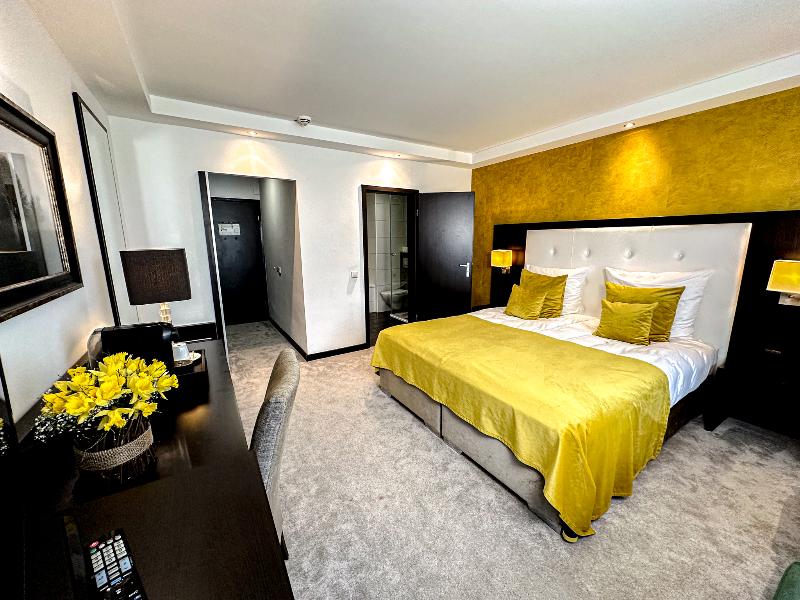 Moers van der Valk Hotel image