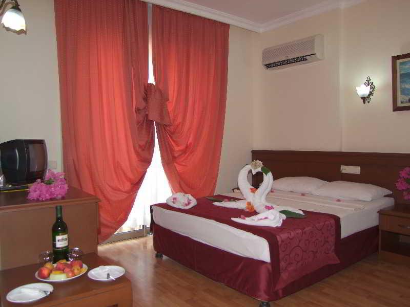 Stella Hotel 4*
