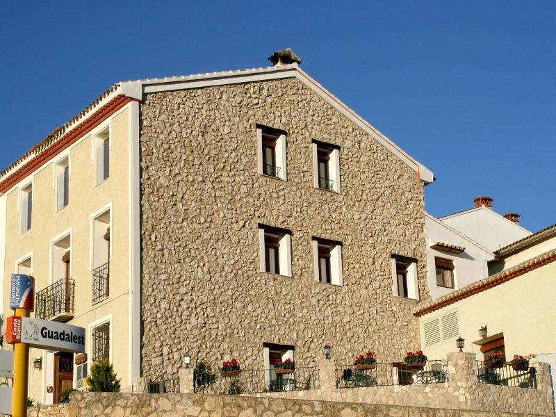 Cases Noves image