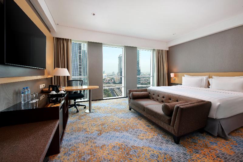 JS Luwansa Hotel And Convention Center image