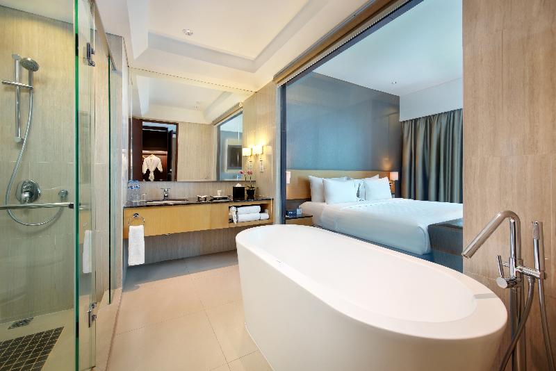 JS Luwansa Hotel And Convention Center image