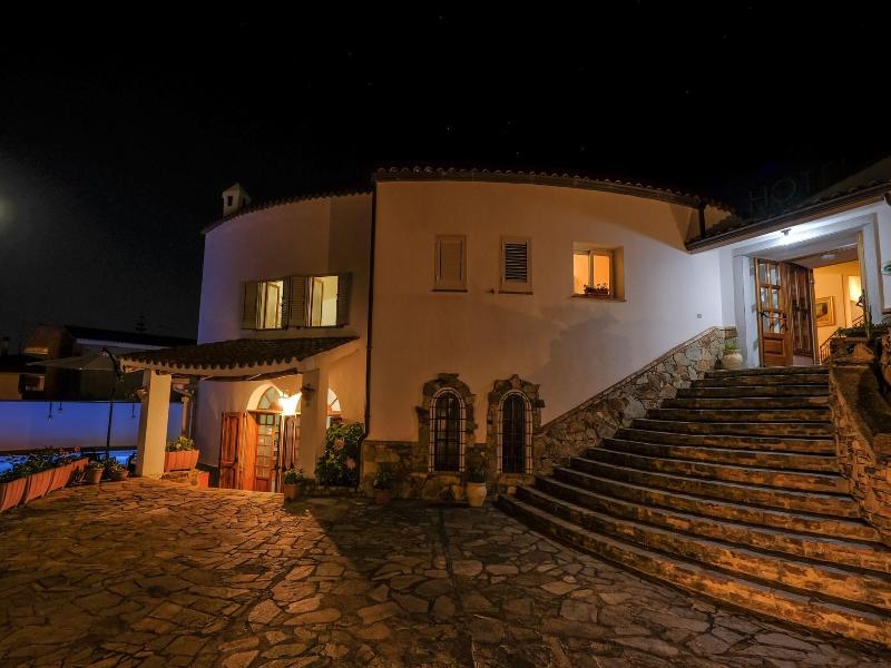 Hotel Ristorante L'Aragosta image
