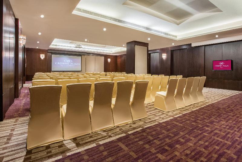 Crowne Plaza Kochi Crowne Plaza Kochi