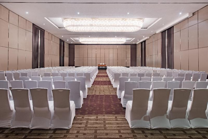 Crowne Plaza Kochi Crowne Plaza Kochi