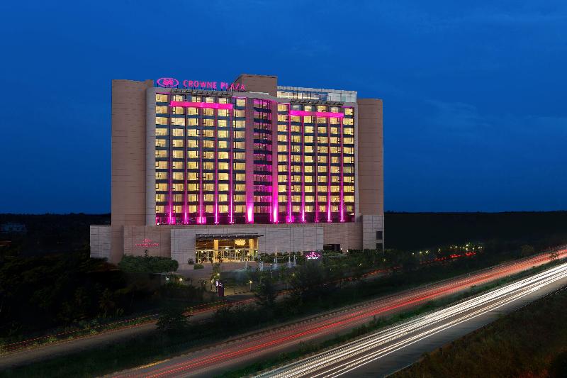 Crowne Plaza Kochi Crowne Plaza Kochi