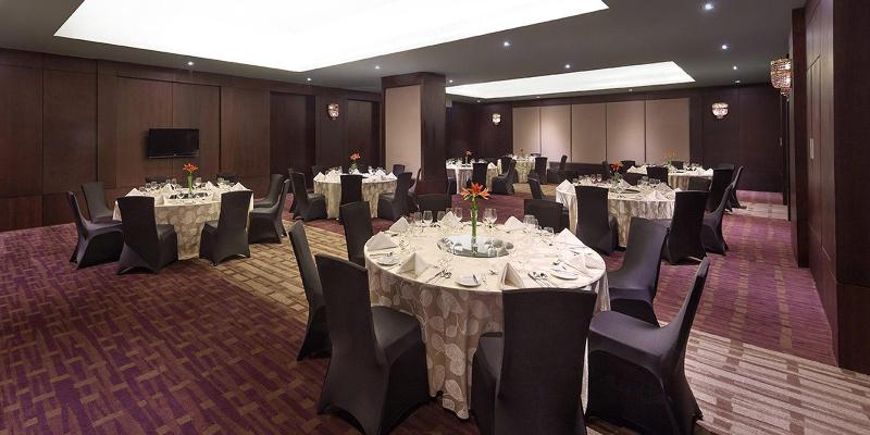 Crowne Plaza Kochi Crowne Plaza Kochi