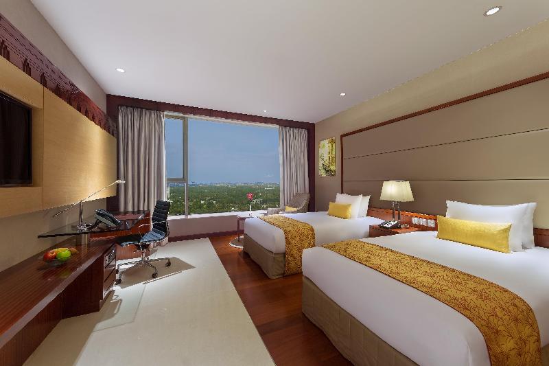 Crowne Plaza Kochi Crowne Plaza Kochi