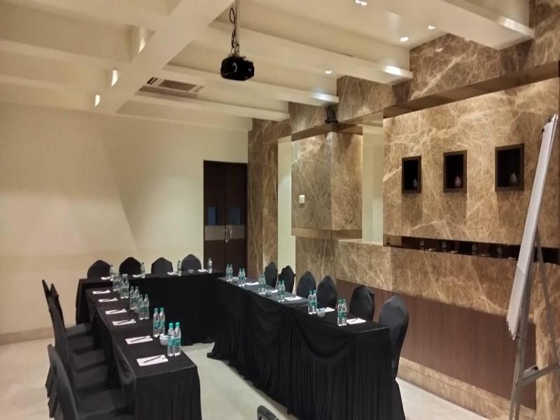 Residency Sarovar Portico image