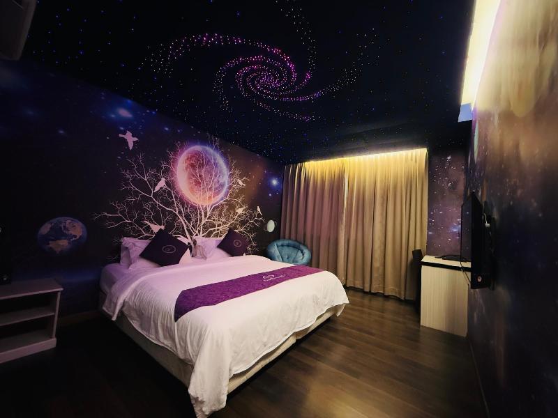 Venus Boutique image