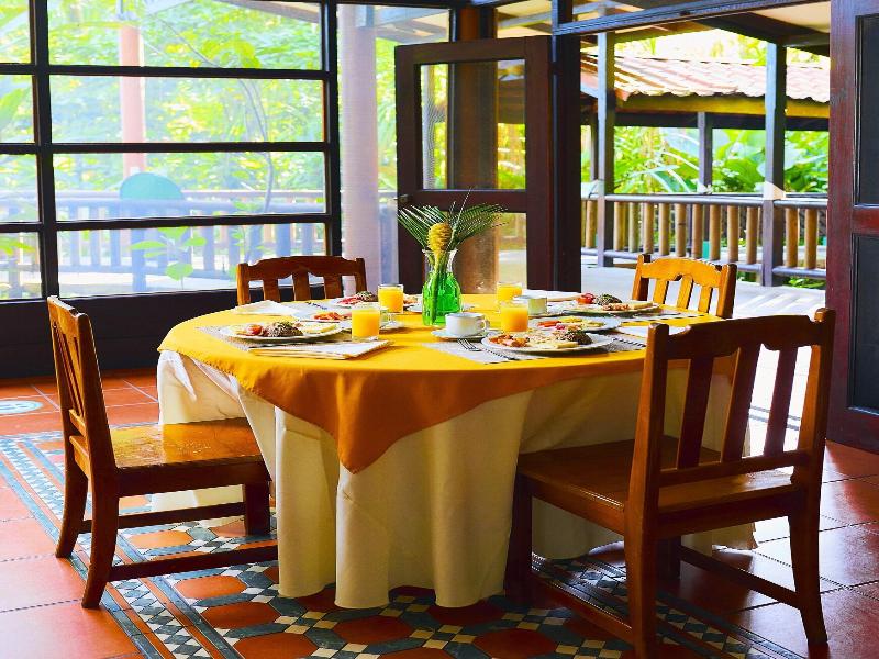 Aninga Lodge image