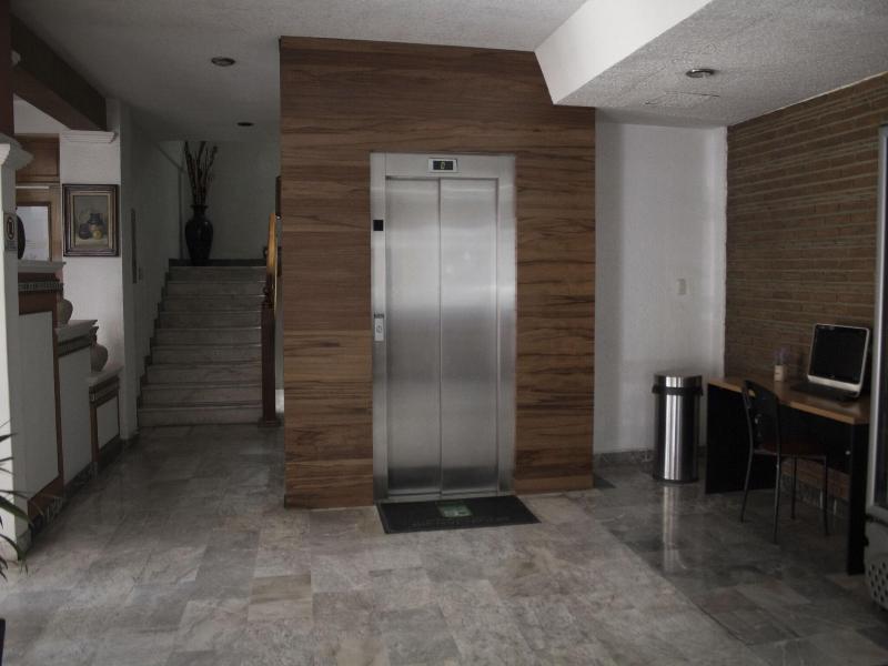 ESTANZA HOTEL SUITES