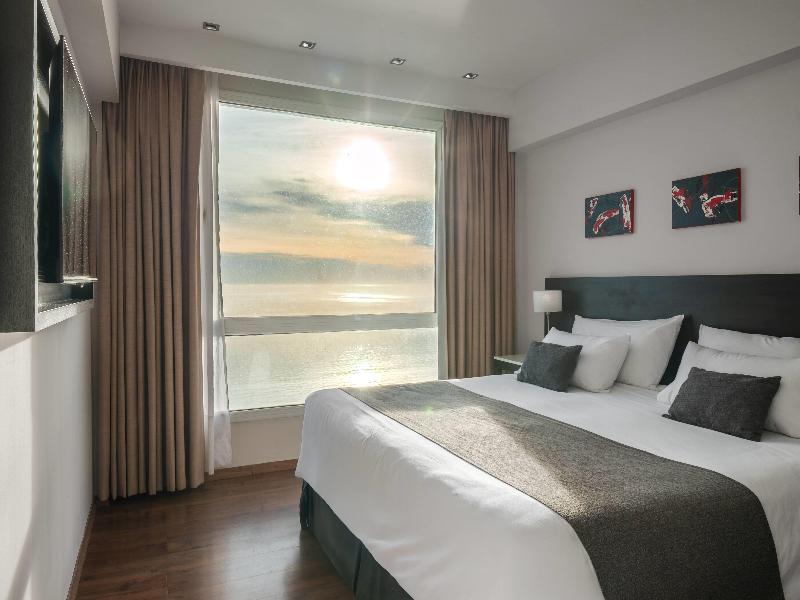 Dazzler By Wyndham Puerto Madryn image