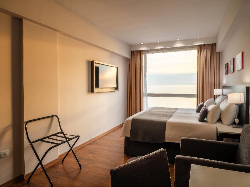 Dazzler By Wyndham Puerto Madryn image