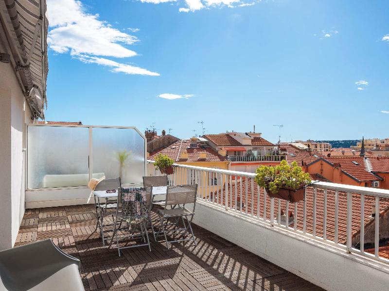 Ibis Styles Menton Centre image