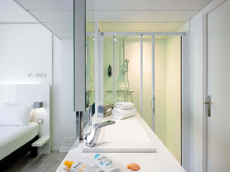 Ibis Styles Menton Centre image
