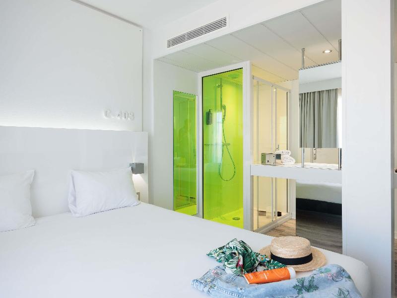 Ibis Styles Menton Centre image