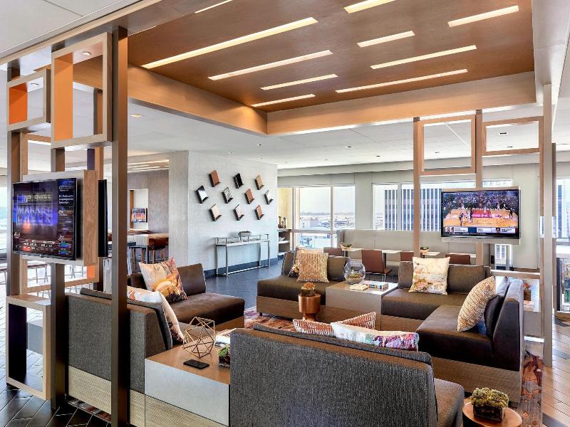 Los Angeles Airport Marriott image
