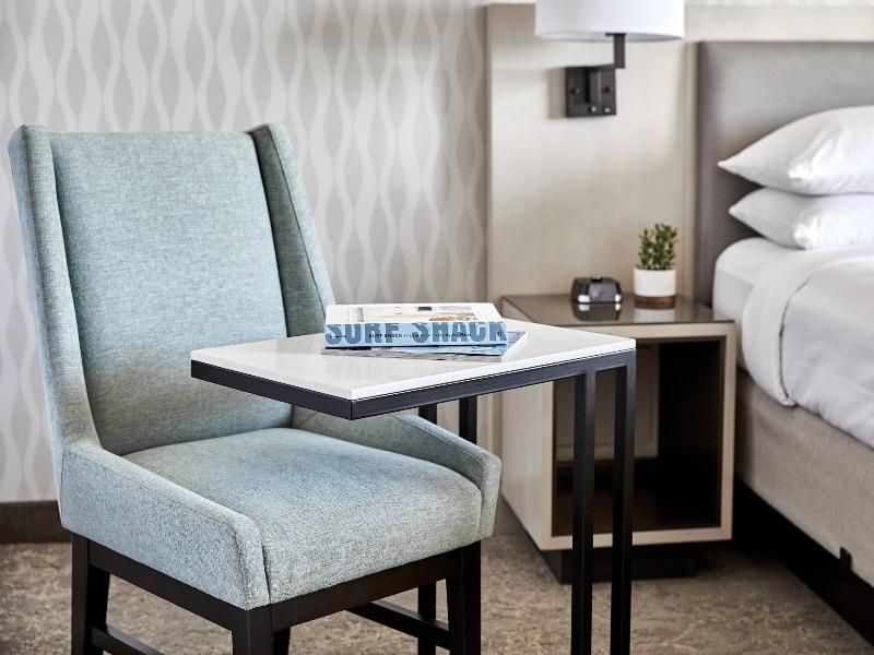 Stay in style at Los Angeles Airport Marriott