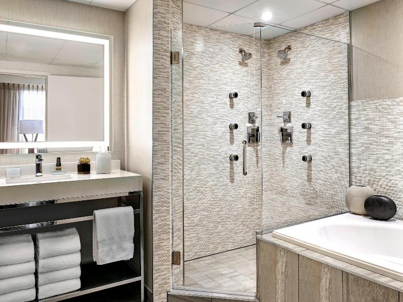 Los Angeles Airport Marriott image