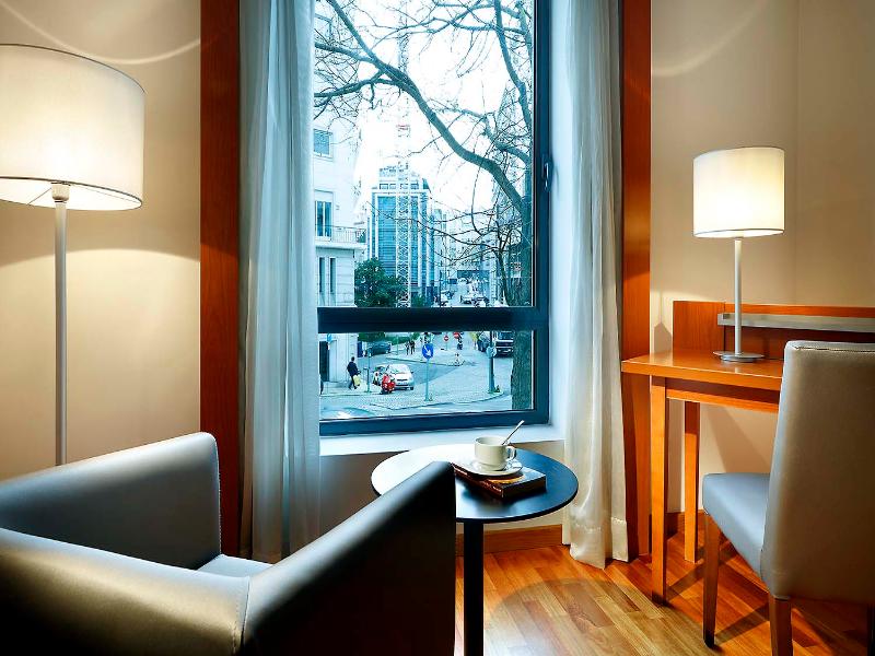 Eurostars Lisboa Parque Hotel image