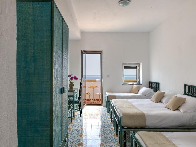 Ora Resort Phenicusa Filicudi