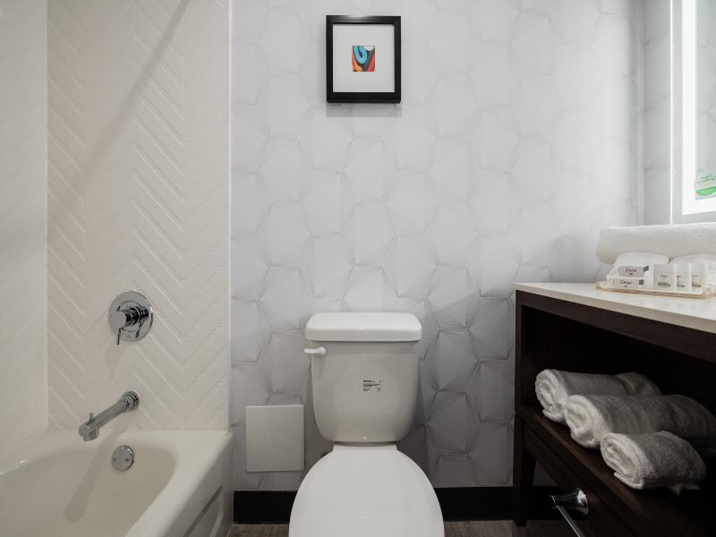 Holiday Inn Newark International Airport-North image