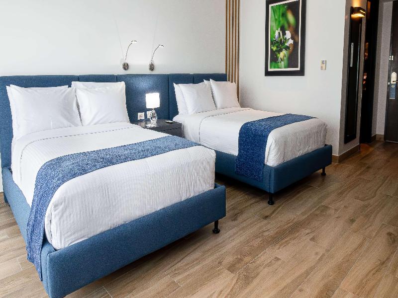 Wyndham Guayaquil Puerto Santa Ana image