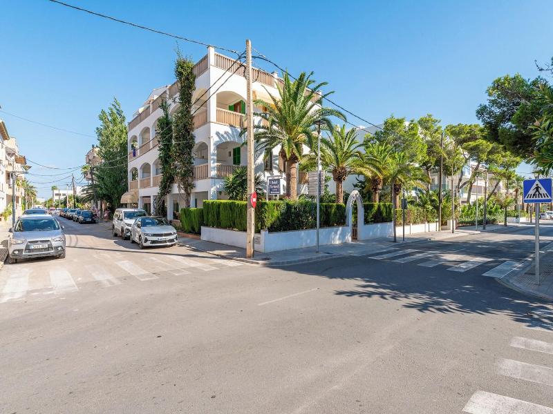 Hotel Martorell image