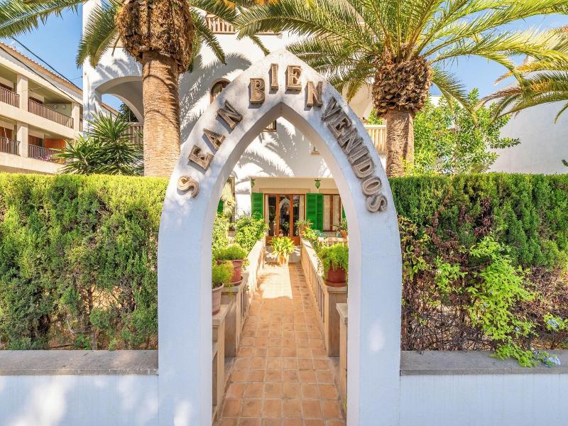 Hotel Martorell image