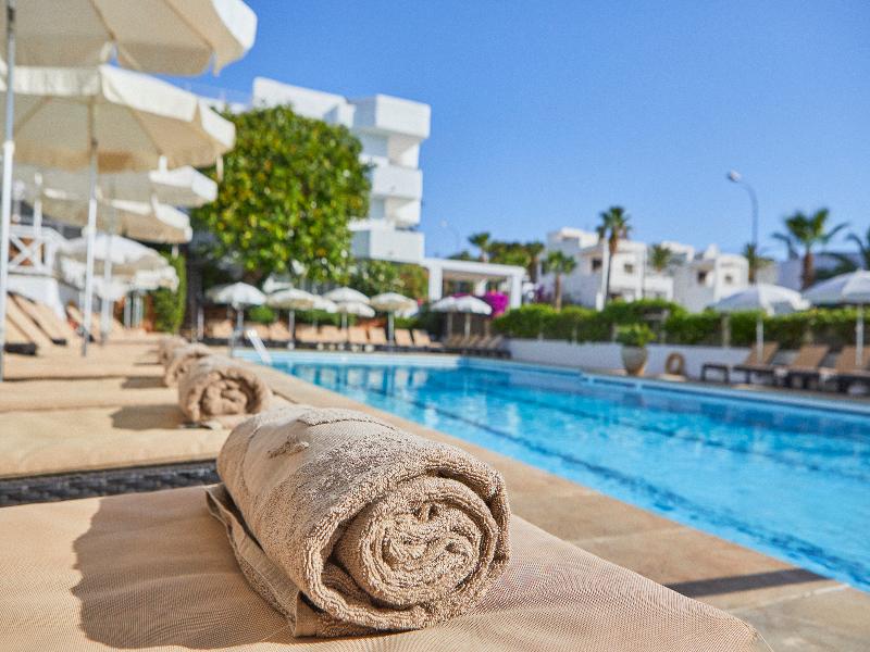 Hotel Rocamarina image