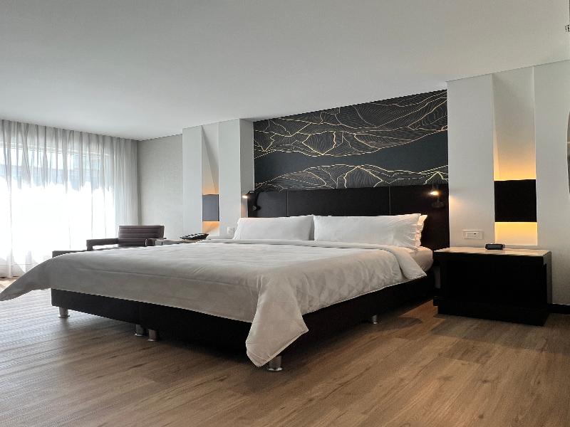 Holiday Inn Bogota Airport Hotel image
