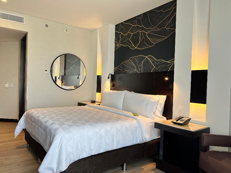 Holiday Inn Bogota Airport Hotel image