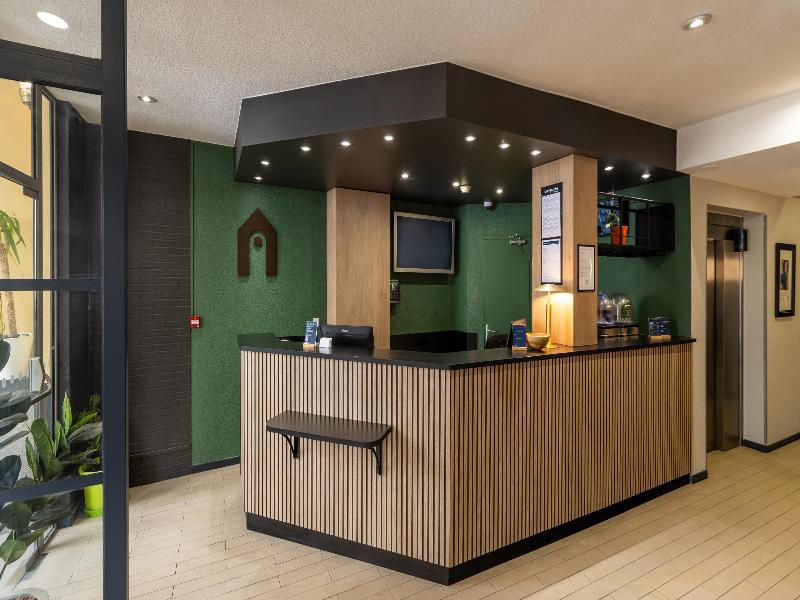 Campanile Paris Ouest - Levallois Perret image