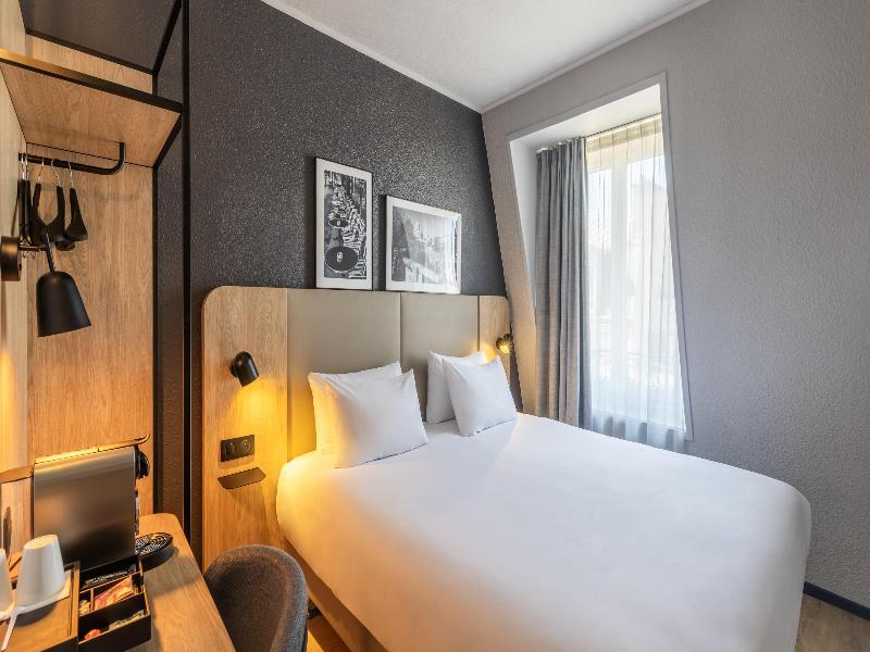 Campanile Paris Ouest - Levallois Perret image