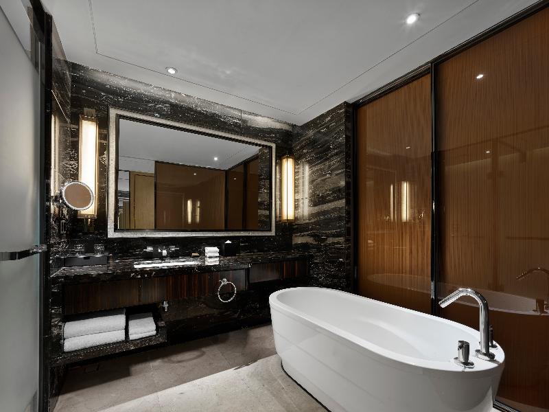 Hilton Zhongshan Downtown image