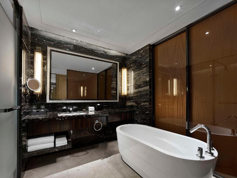 Hilton Zhongshan Downtown image