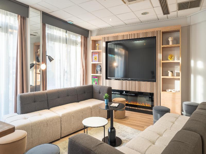 Campanile Lyon Ouest - Tassin image