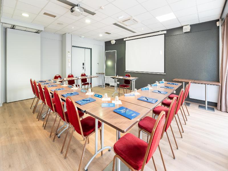 Campanile Lyon Ouest - Tassin image