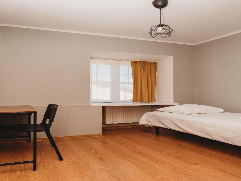 16 Euro Hostel image