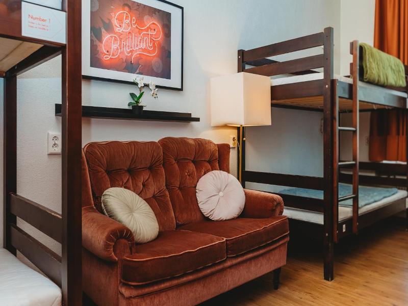16 Euro Hostel image