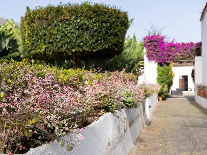 Hotel El Patio — exterior view